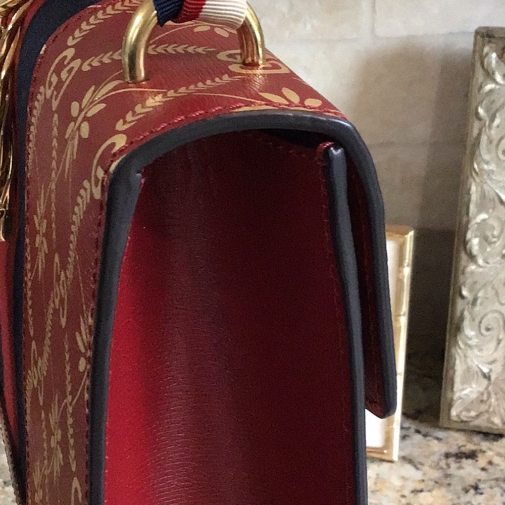 Gucci Sylvie Limited Handbag - Excellent New Condition - Picture 4 of 11